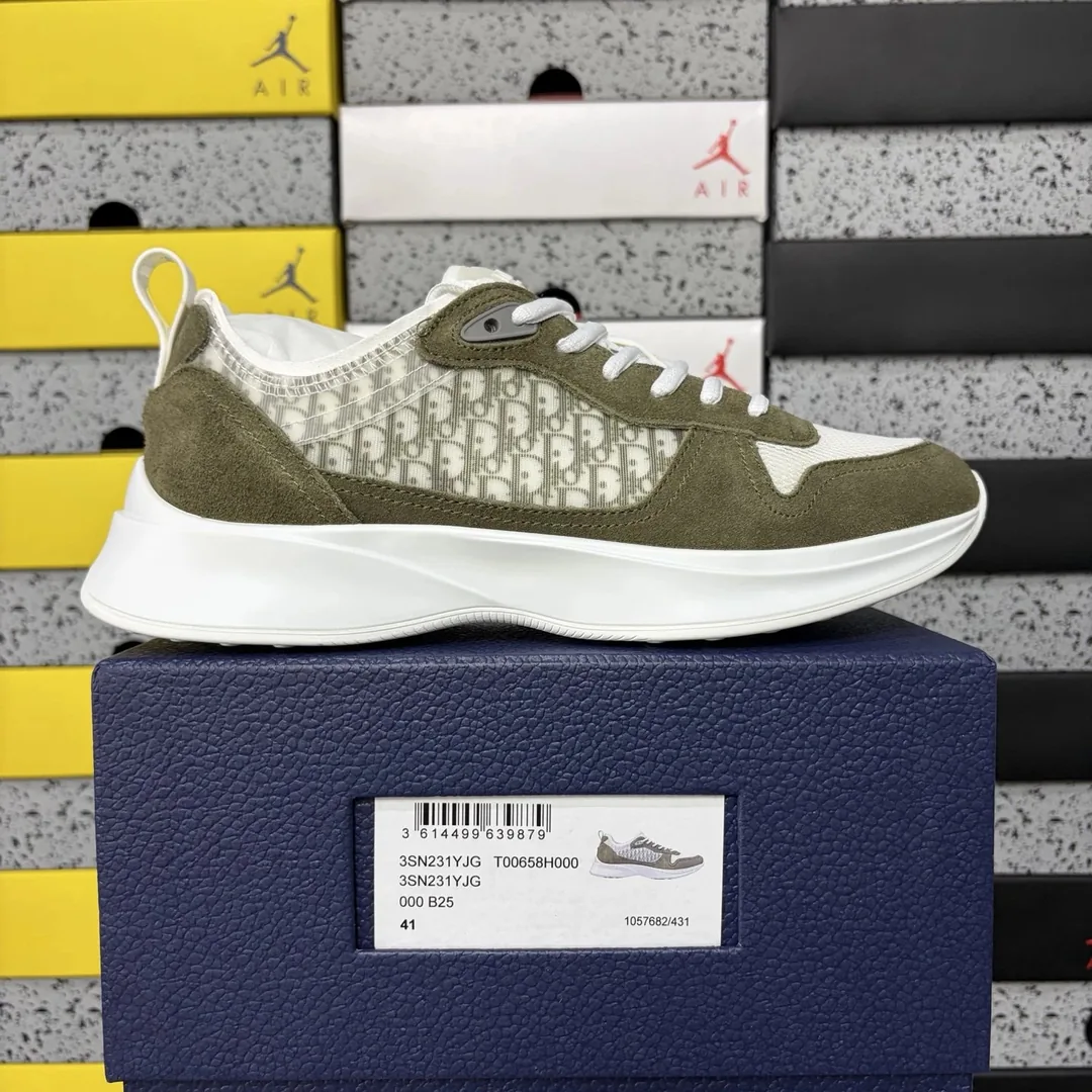 Dior B25 White Black Runners — Photo 11