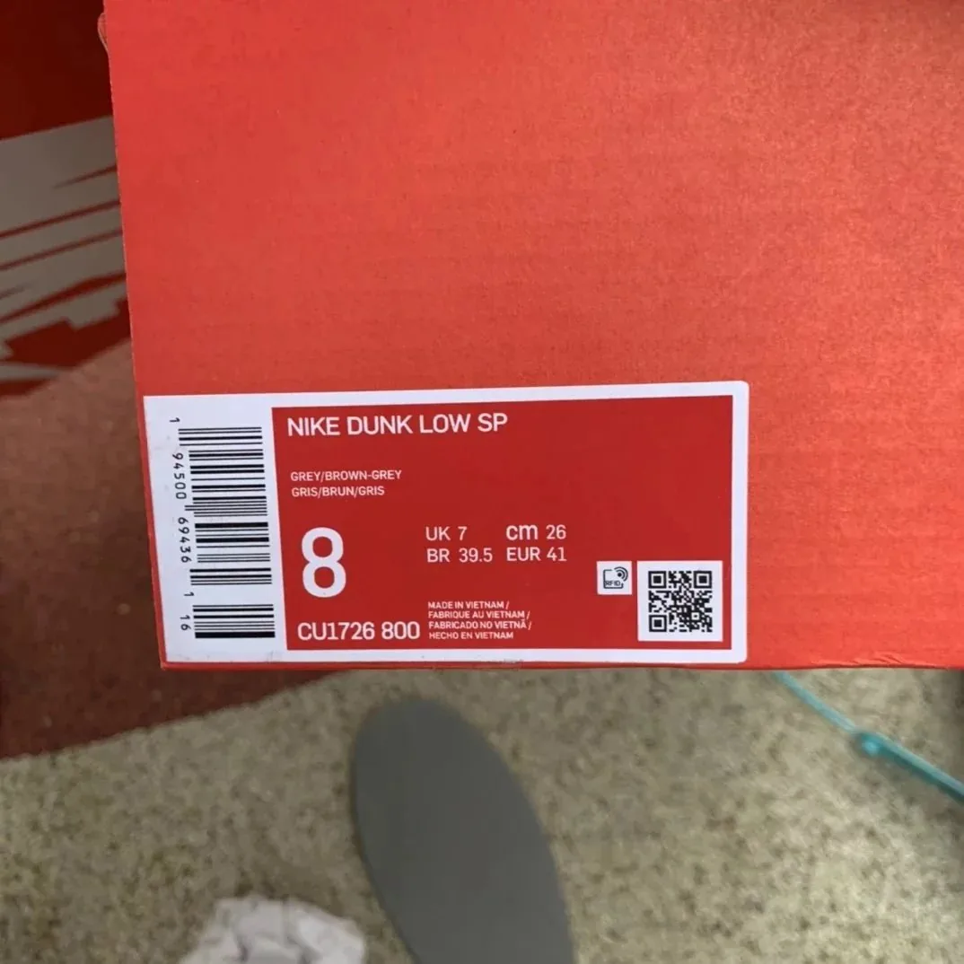 Nike SB Dunk Low Travis Scott Lace-Up Runners — Photo 9
