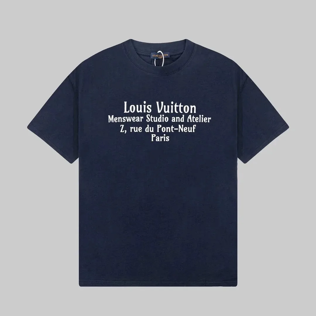 Louis Vuitton Rabbit Print T-Shirt — Photo 12