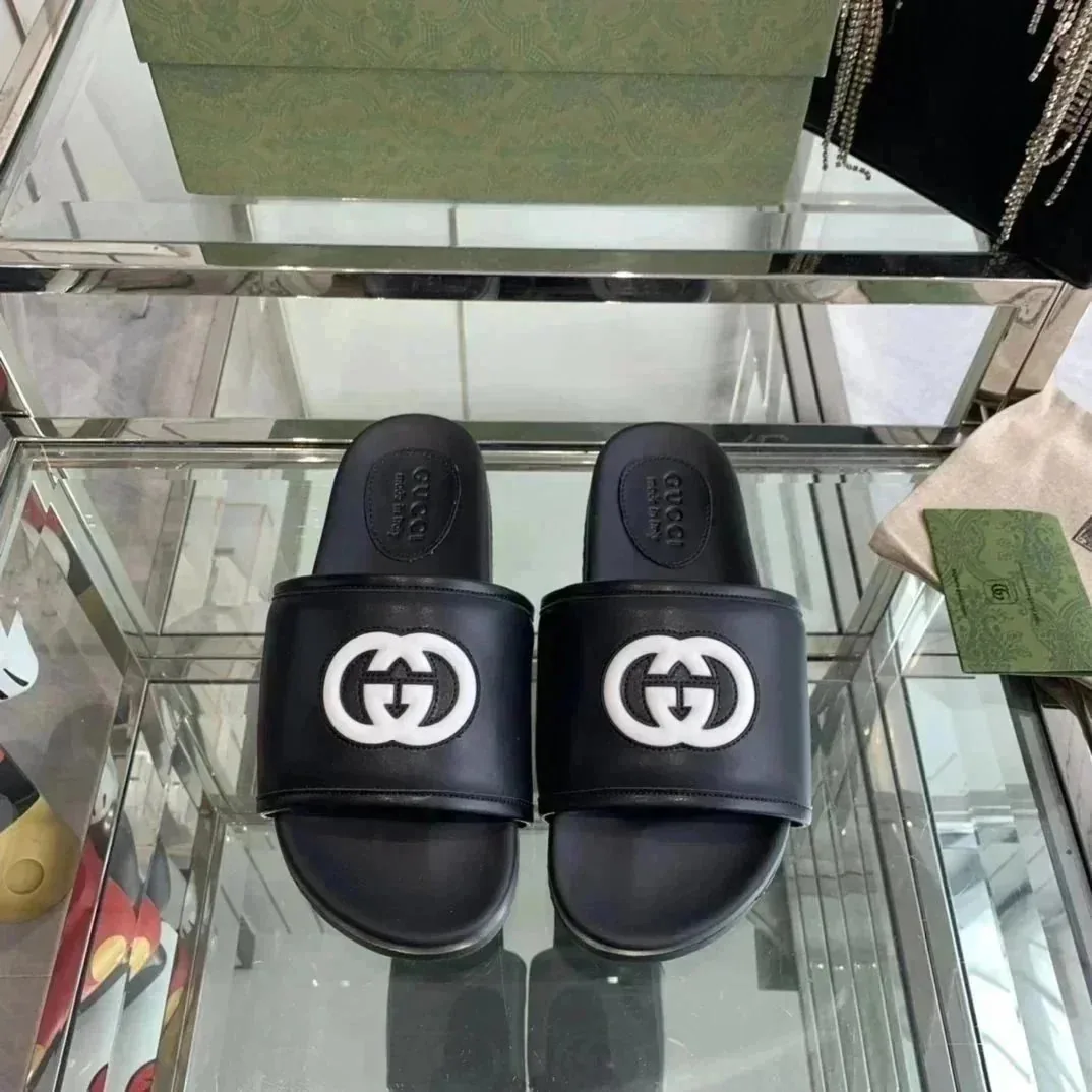 Gucci GG Platform Slide Sandal Collection — Photo 11