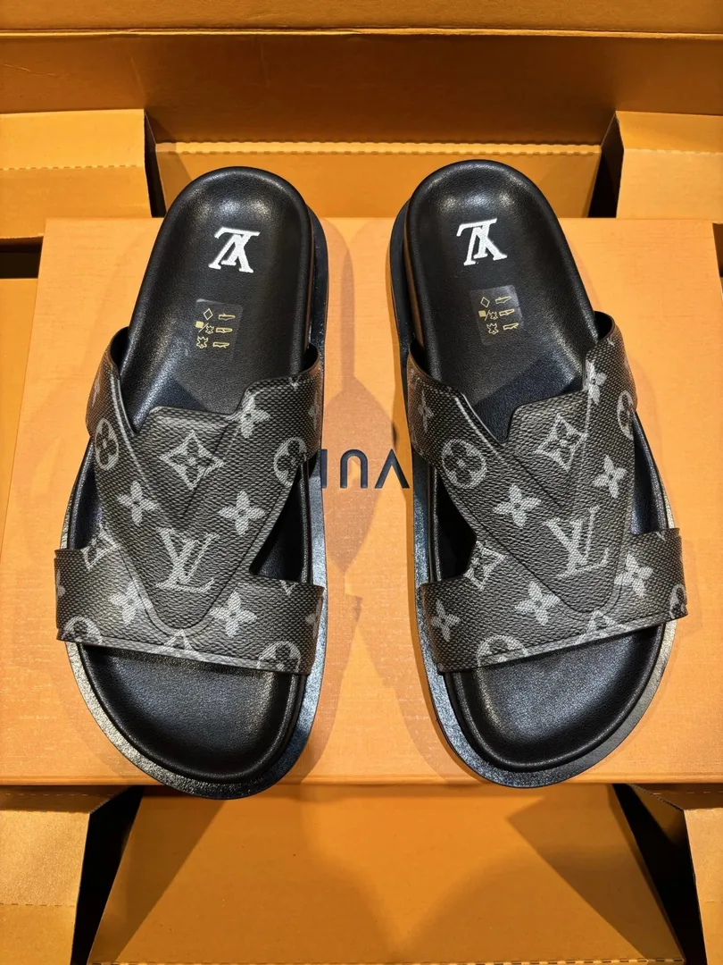 Oasis Mule Slides — QC