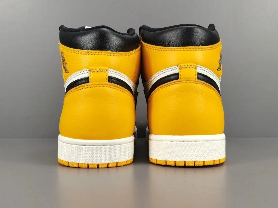 Air Jordan 1 High Taxi — Photo 15