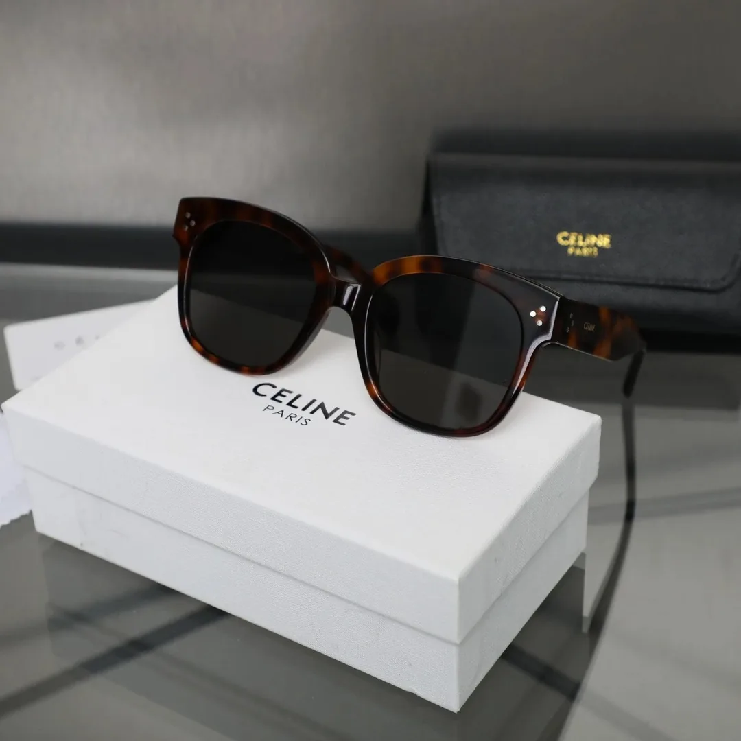 Celine CL4S002 Sunglasses — photo 2