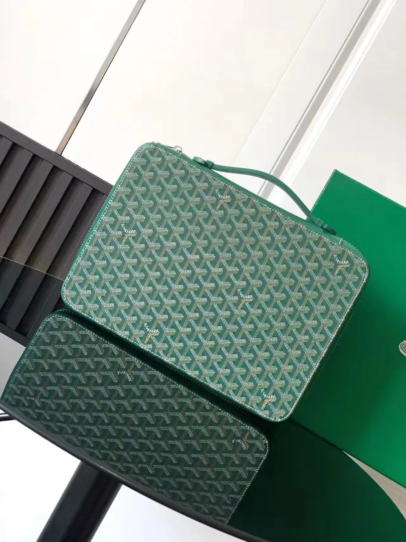 Goyard Shoulder Bag
