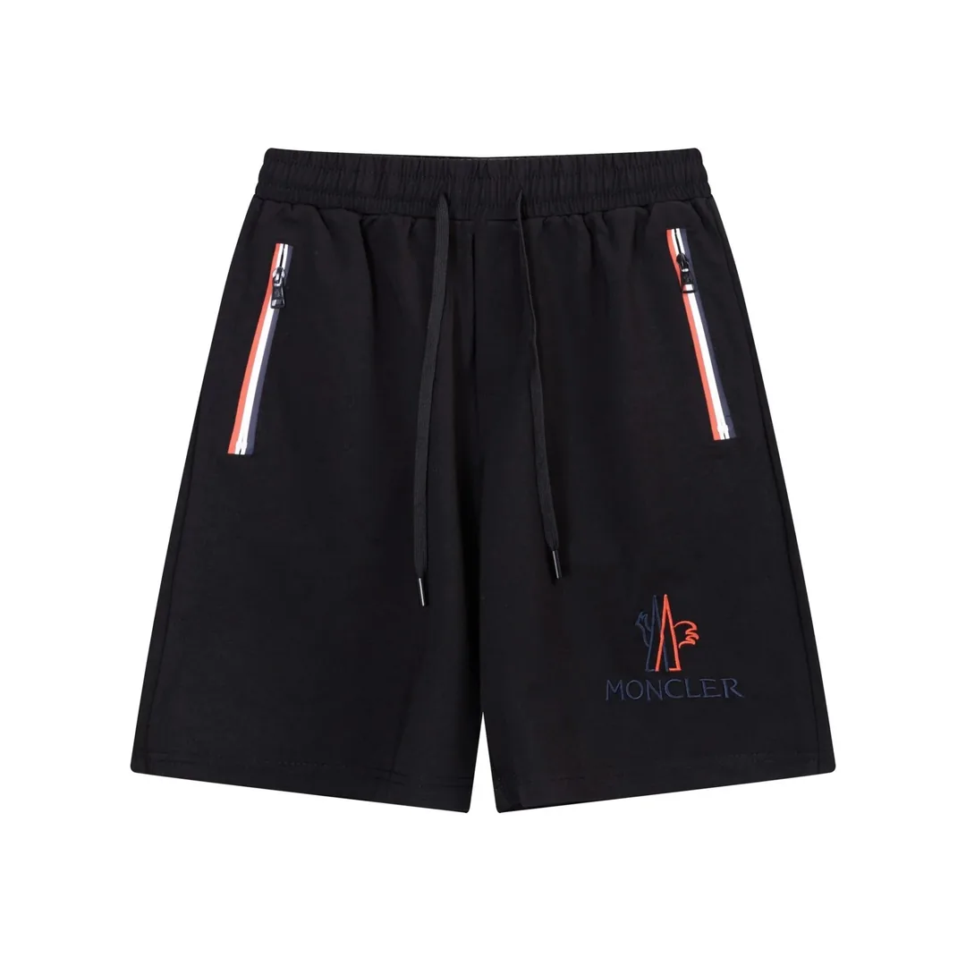 Moncler Shorts — Photo 7