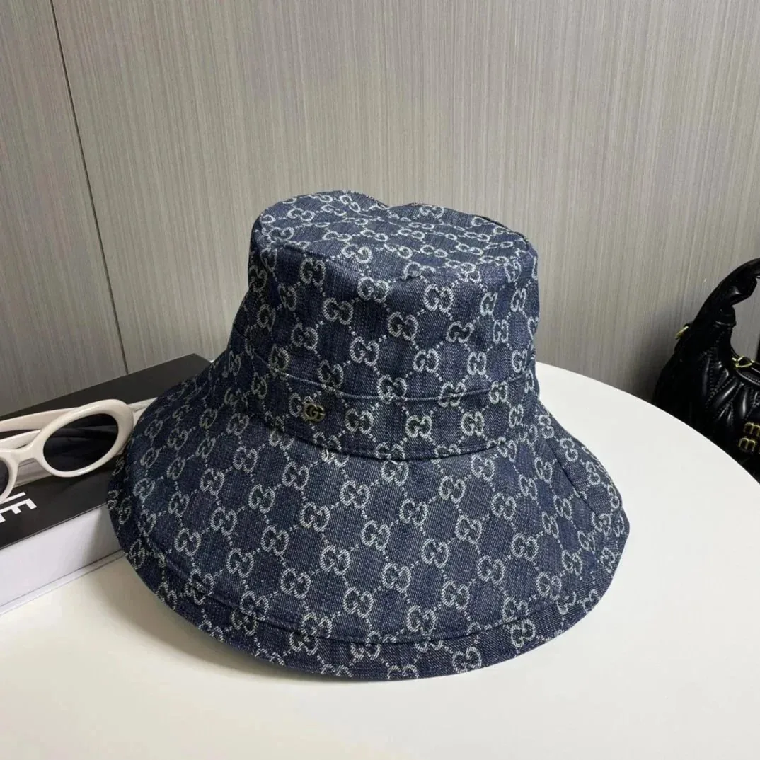 Bucket Hat — QC