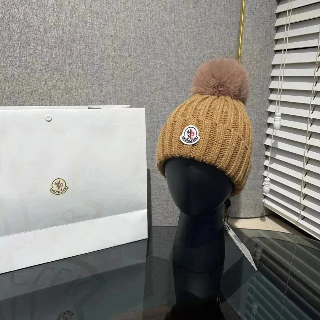 Moncler Logo Patch Pom Pom Beanie — photo 12