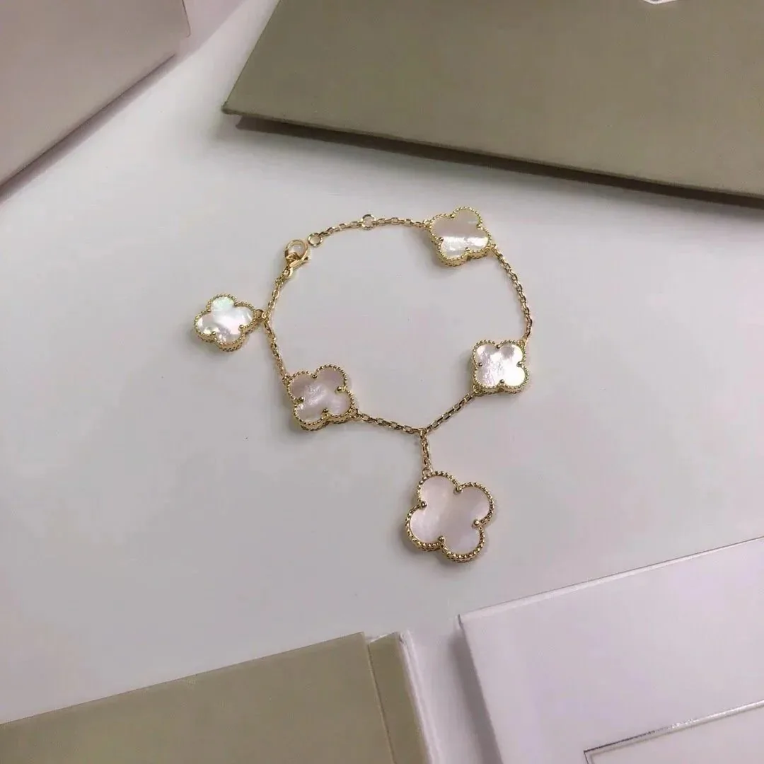 Van Cleef Arpels Necklace Gift Box — photo 10