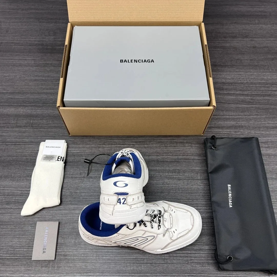 Balenciaga Hamptons Distressed Leather Lace Up Shoes — photo 8