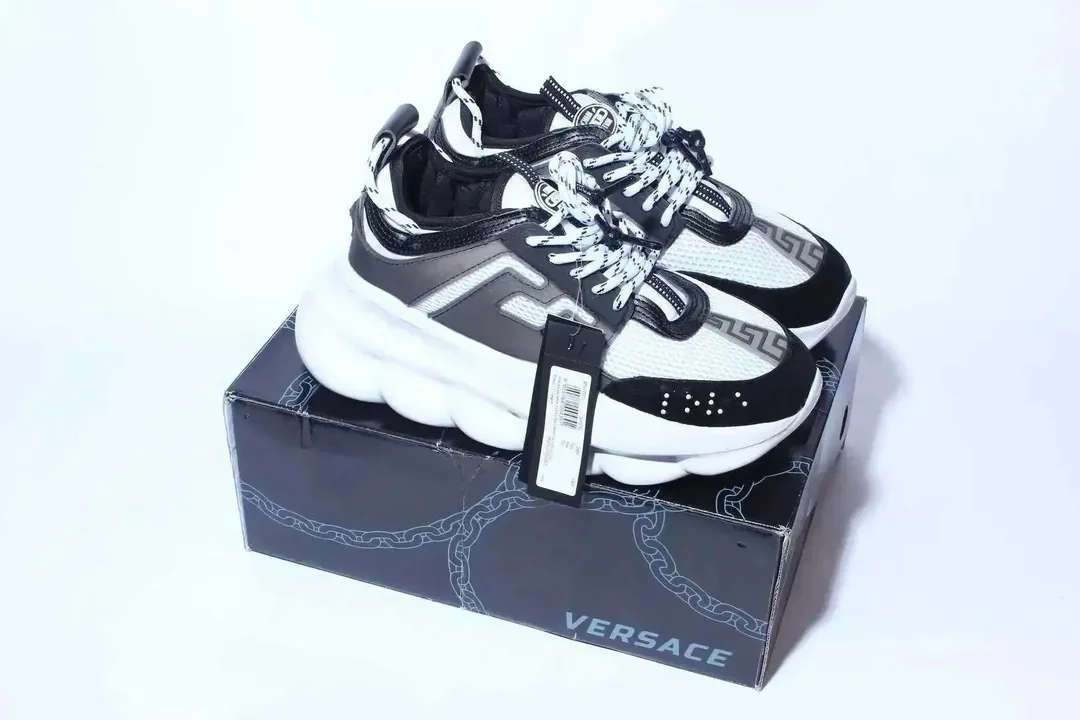 Versace Chain Reaction Black Trainers — Photo 11
