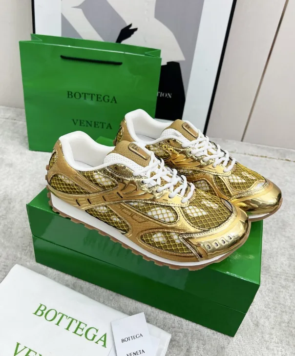 Bottega Veneta Orbit Pink Sneakers — Photo 3