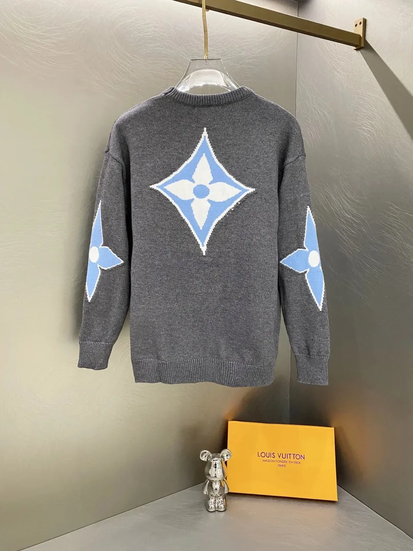 Clover Sleeve Logo Knit Crewneck Sweater — QC