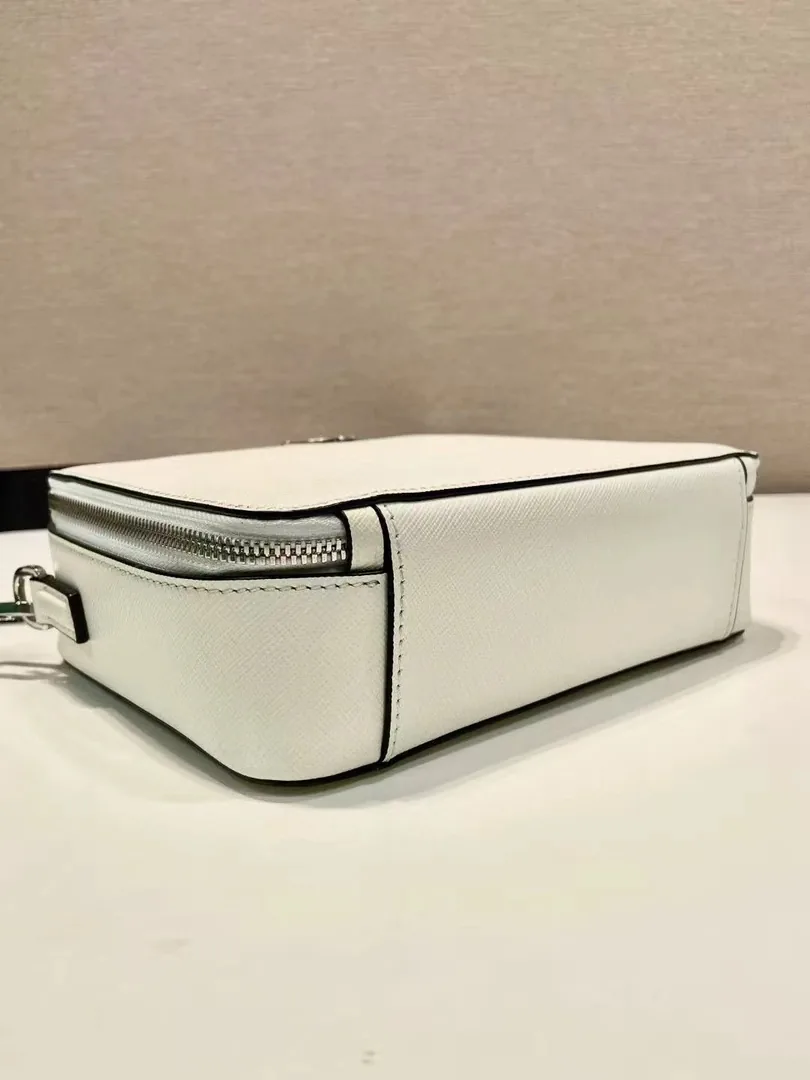 Prada Leather Bag — photo 7