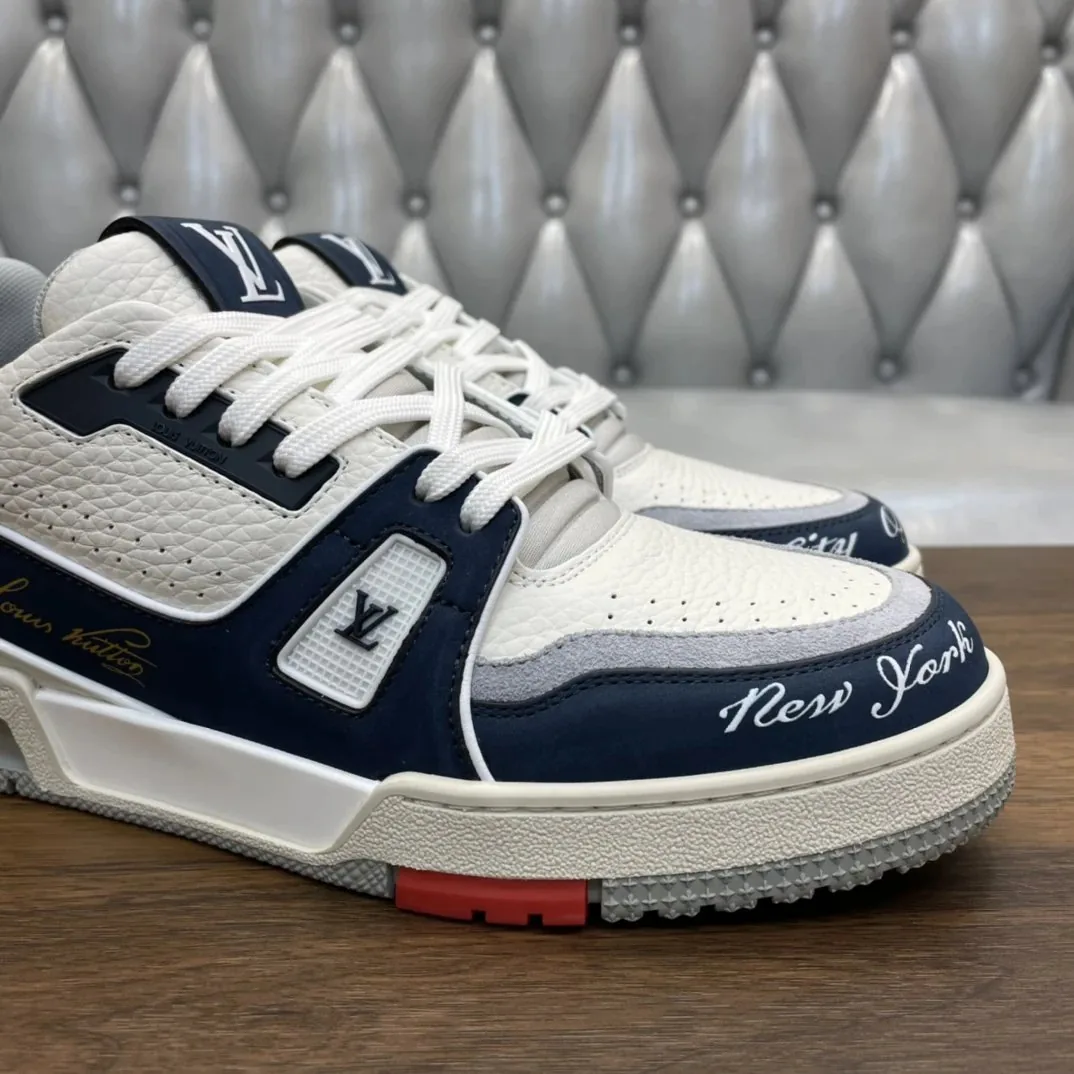 Louis Vuitton LV Trainer Low Sneakers — Photo 11