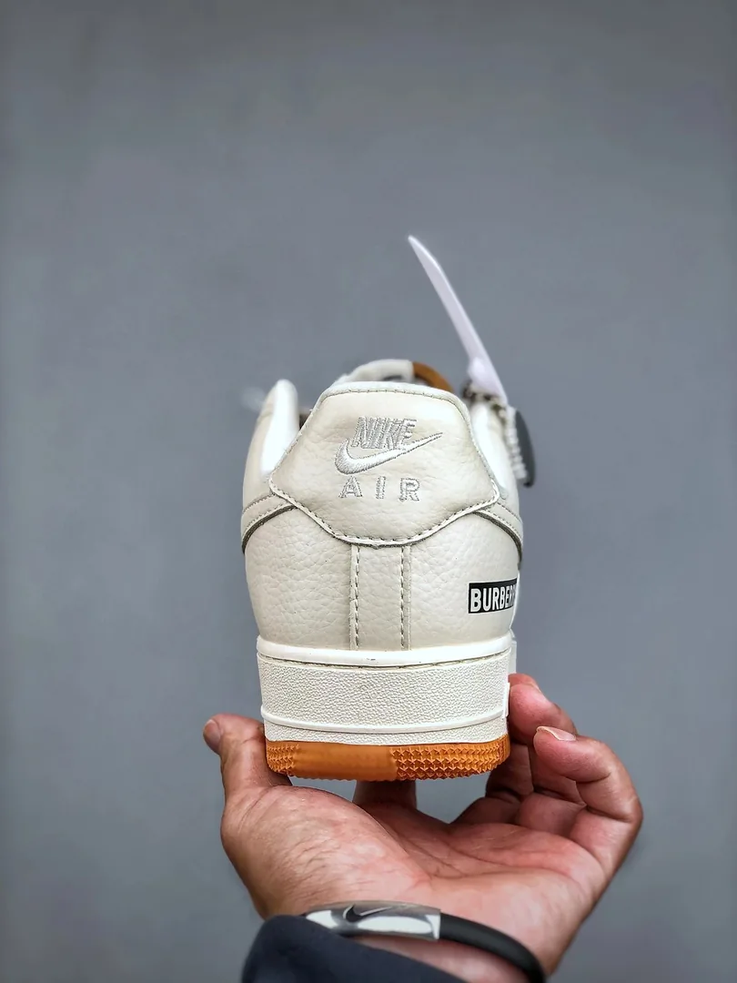 Nike Air Force 1 '07 Low Collaboration — photo 9