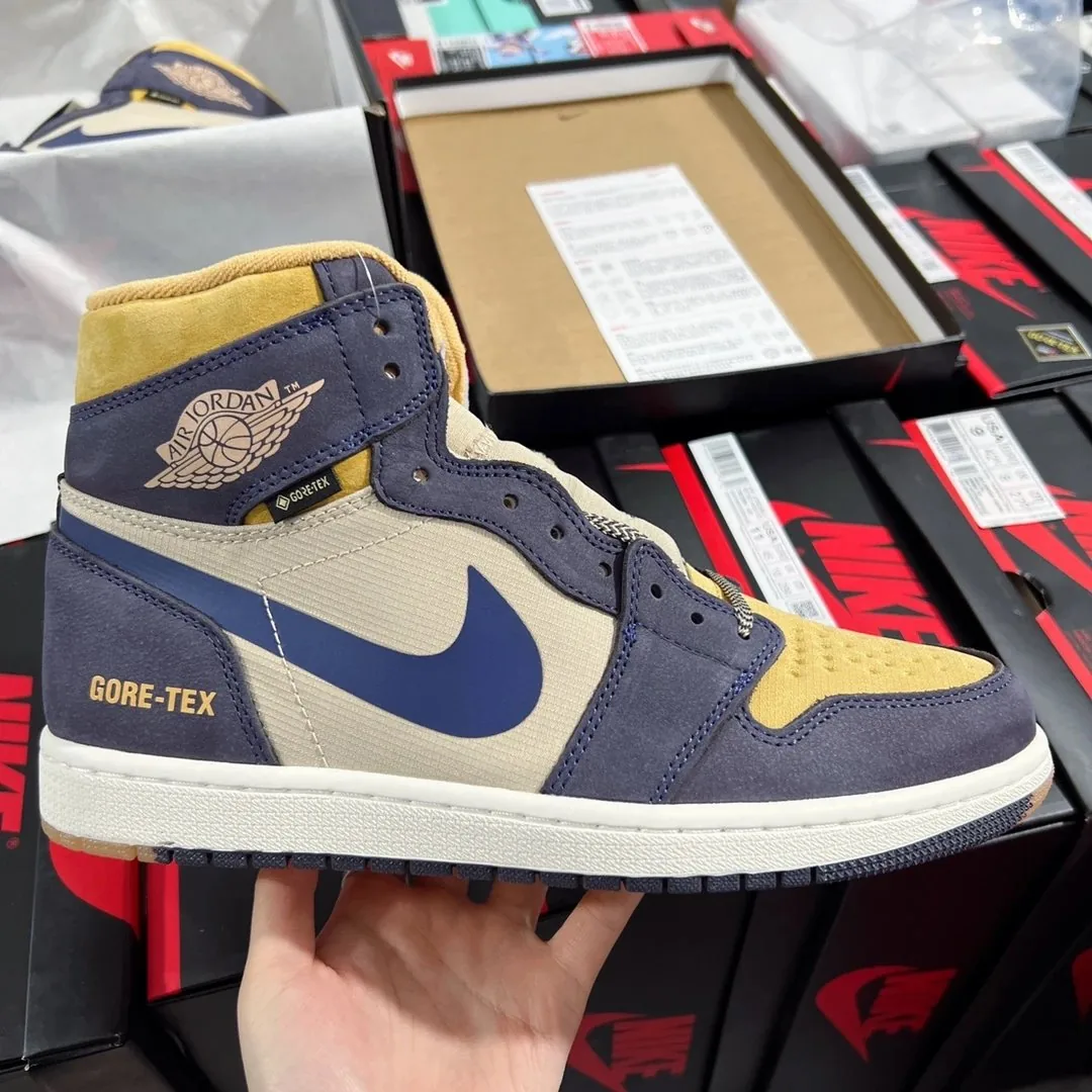 Air Jordan 1 High Gore-Tex — Photo 11