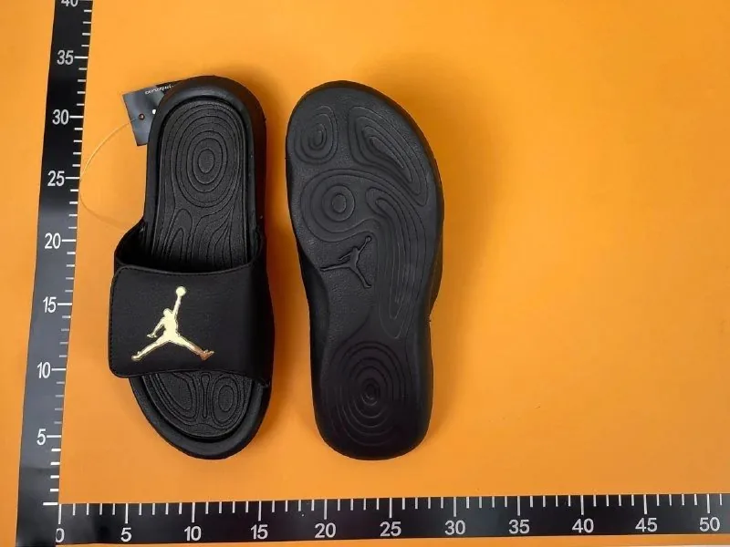 Nike Jordan Slides — QC