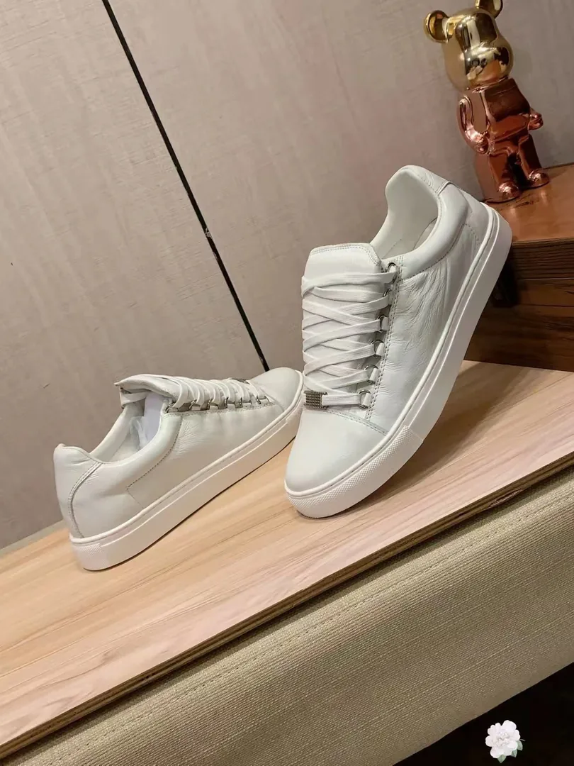 Balenciaga Arena Black Leather Sneakers — Photo 9