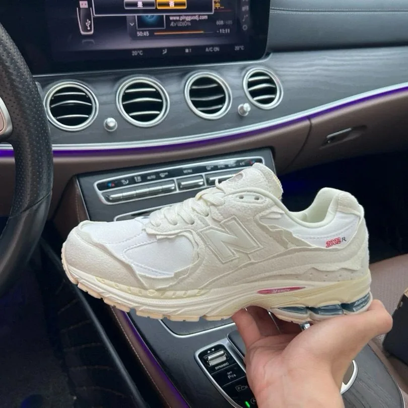 New Balance 2002R Deconstructed Runners — QC