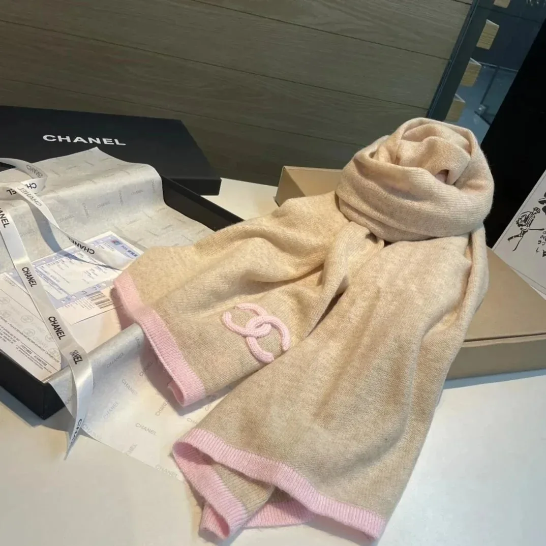 Cashmere Knit Scarf — Photo 3