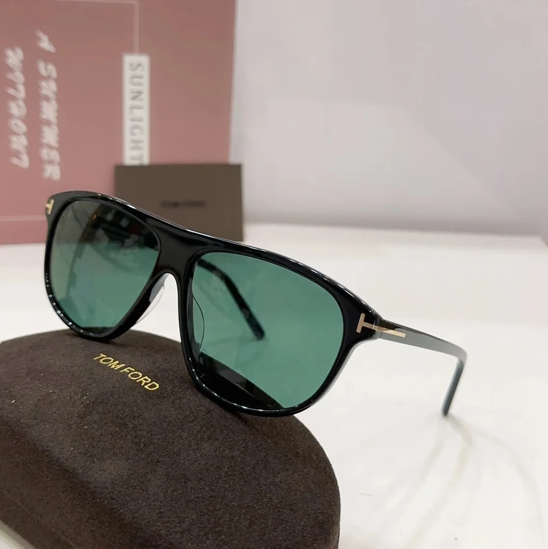 Tom Ford Sunglasses — photo 5