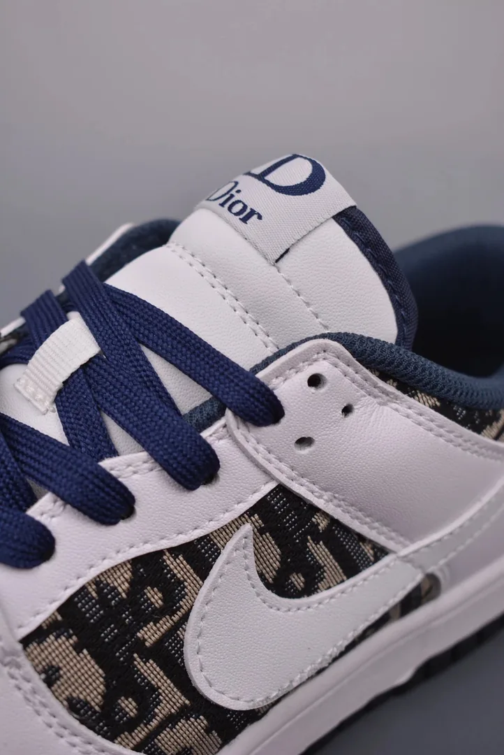 Nike SB Dunk Low — QC