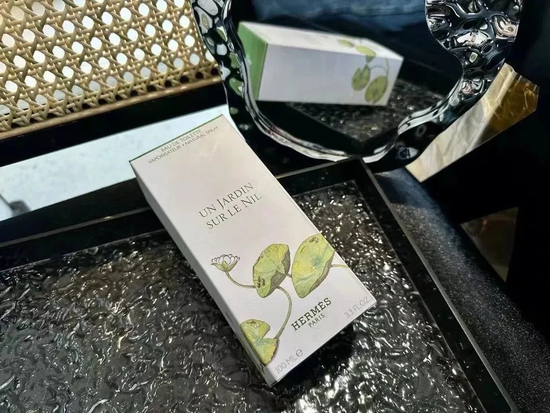 Hermes Women's Perfume — Photo 8