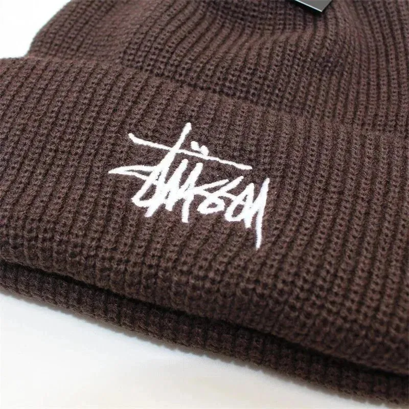 Script Logo Embroidered Beanie — Photo 3
