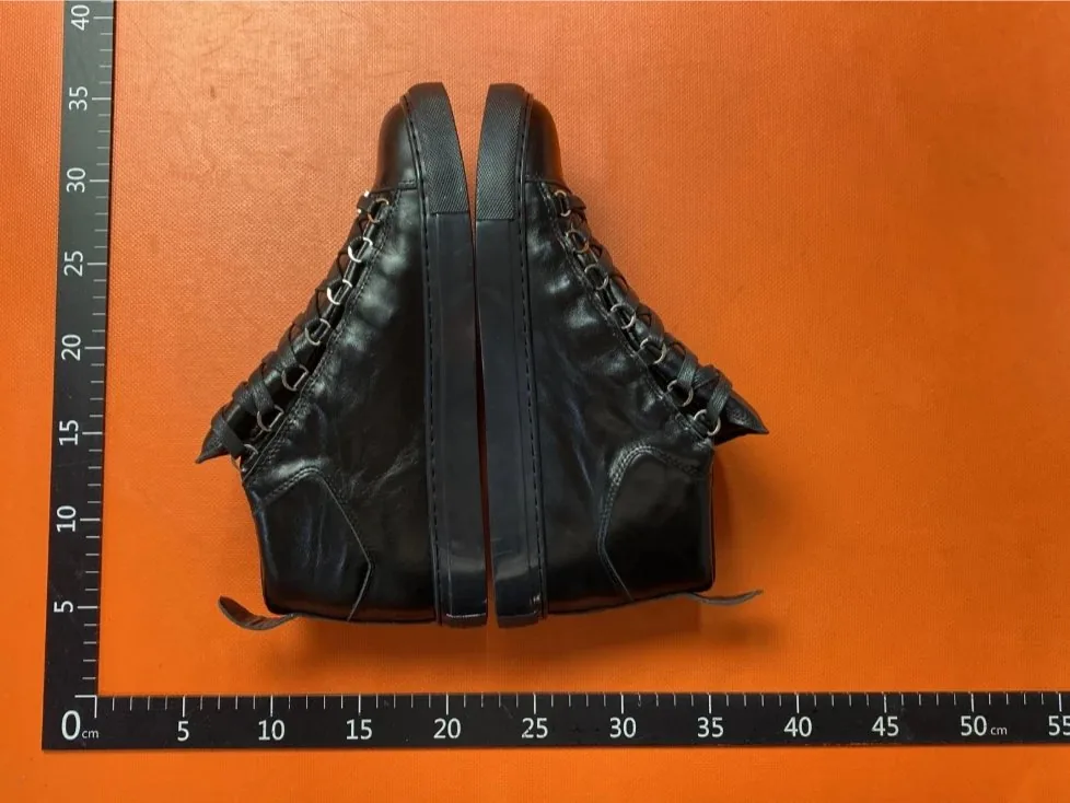 Balenciaga Arena Black Leather Sneakers — Photo 15