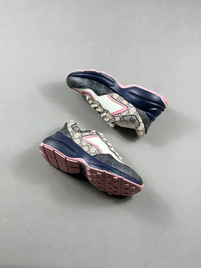 Gucci Run Rhyton White Print Dad Sneakers — Photo 11