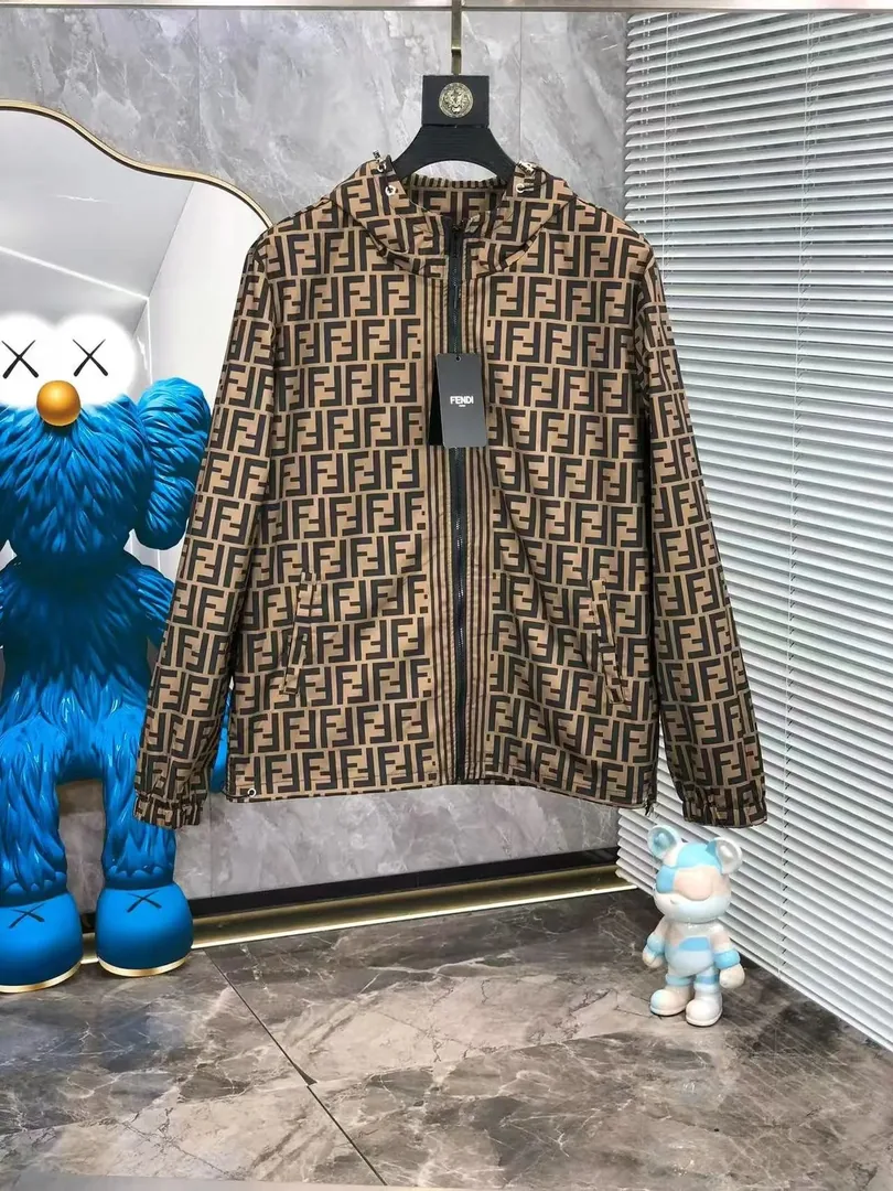 Streetwear Hoodie — Photo 2