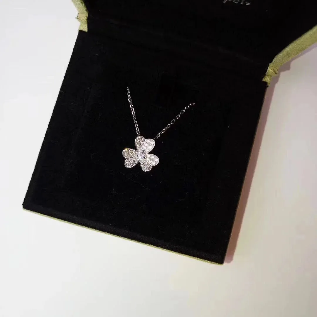 Van Cleef Arpels Necklace Gift Box — photo 6