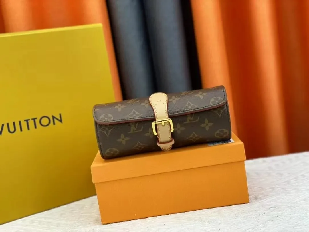 Louis Vuitton Watch Case — photo 12