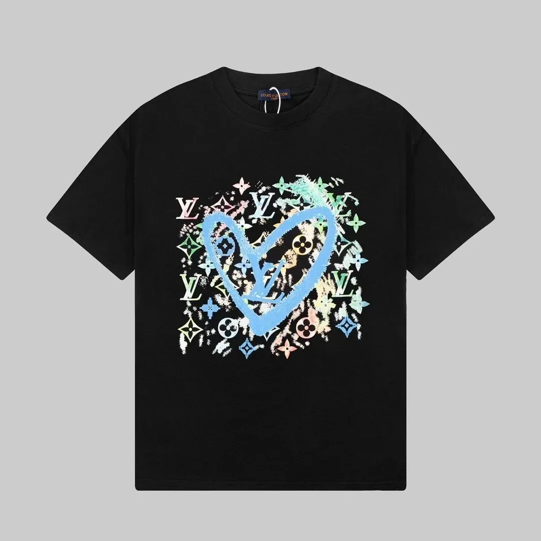 Louis Vuitton Graffiti Logo T-Shirt Collection — Photo 13