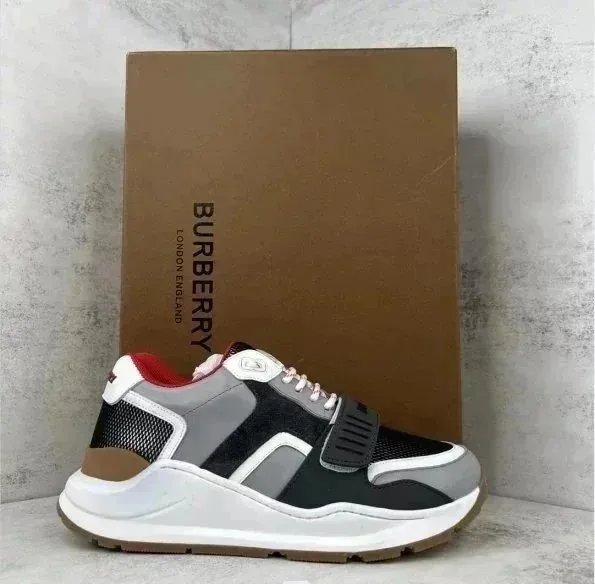 Burberry Low-Top Lace-Up Trainers — photo 11