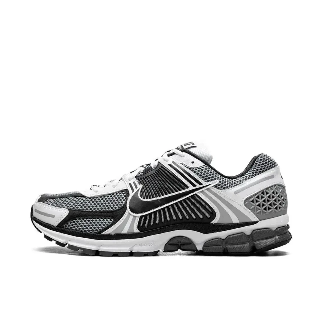 Nike Zoom Vomero 5 Grey Lace-Up Trainers — QC