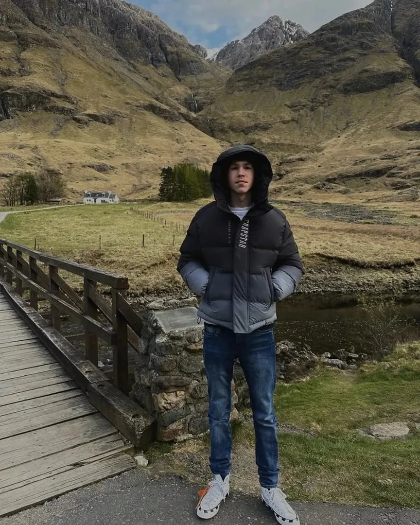 Windproof Warm Jacket — Photo 6