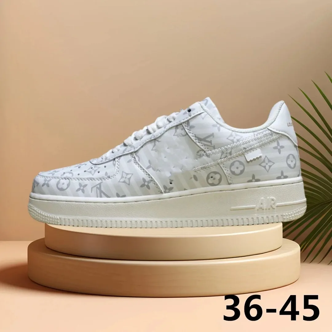 Nike Air Force 1 Brown Low-Top Trainers — Photo 2