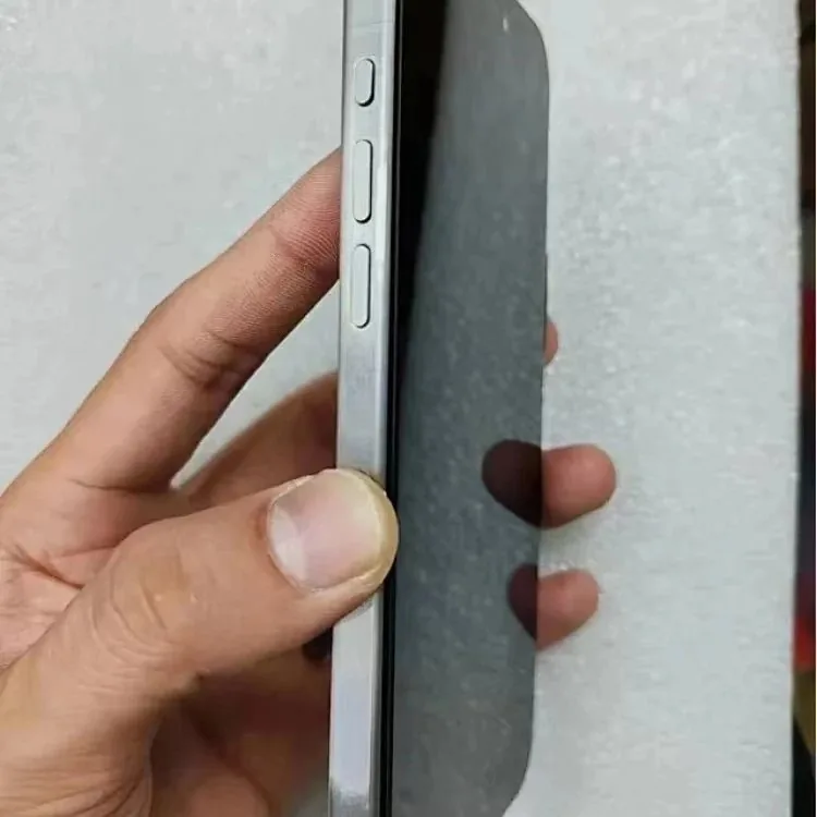IPhone 15 Pro Max — Photo 2