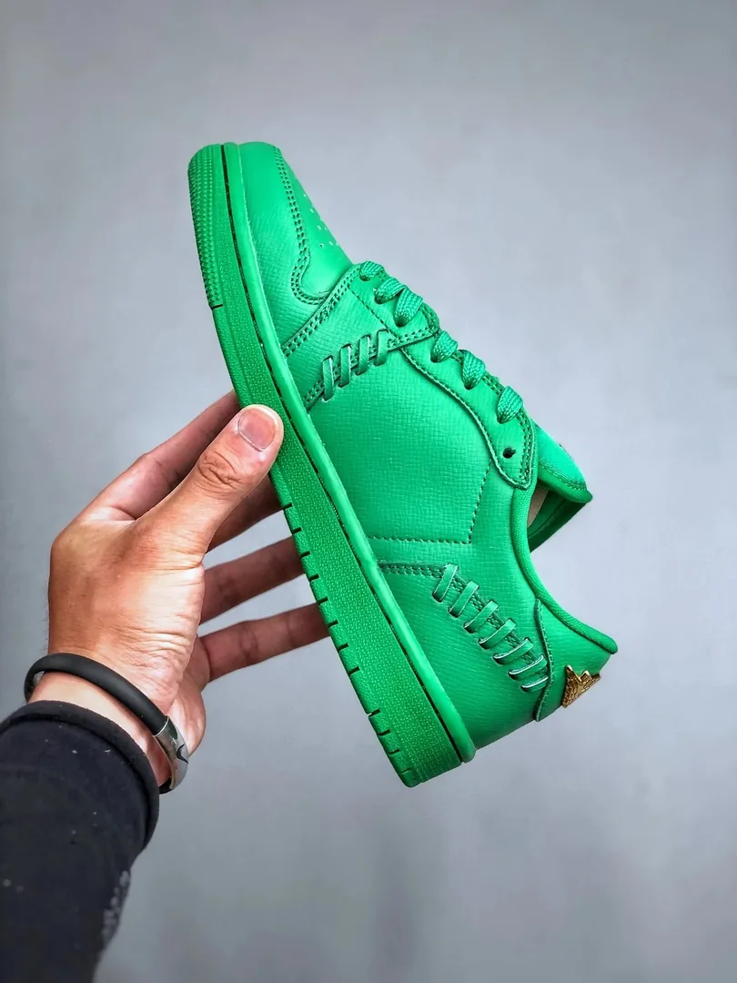 Air Jordan 1 Method of Make — QC
