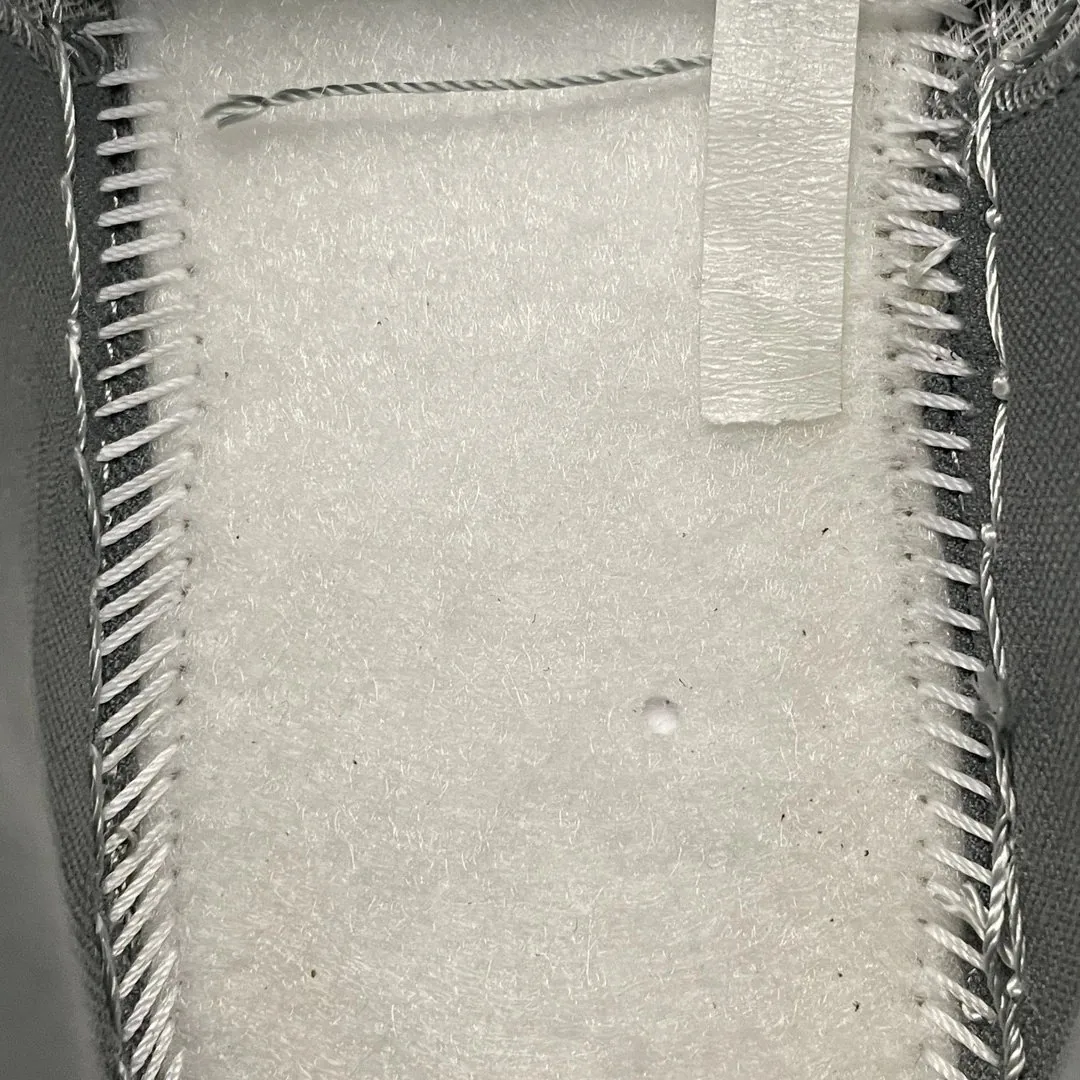 Air Jordan 1 Mid — Photo 14