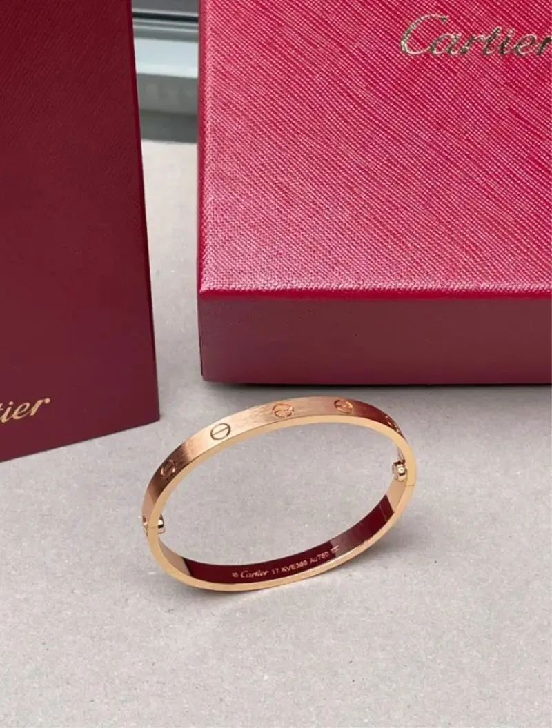 Bracelet — QC