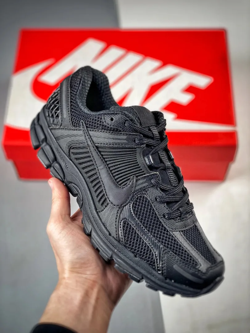 Nike Vomero 5 Air Zoom — Photo 3