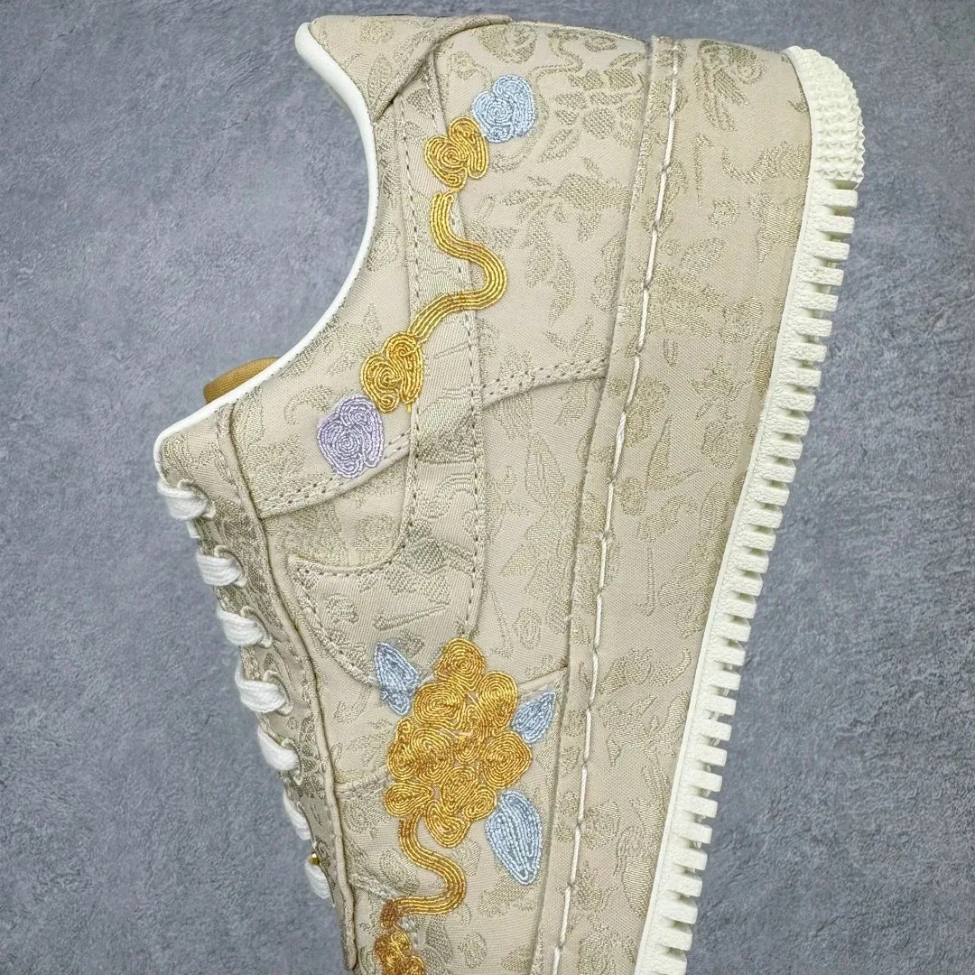 Nike Air Force 1 CNY — Photo 7