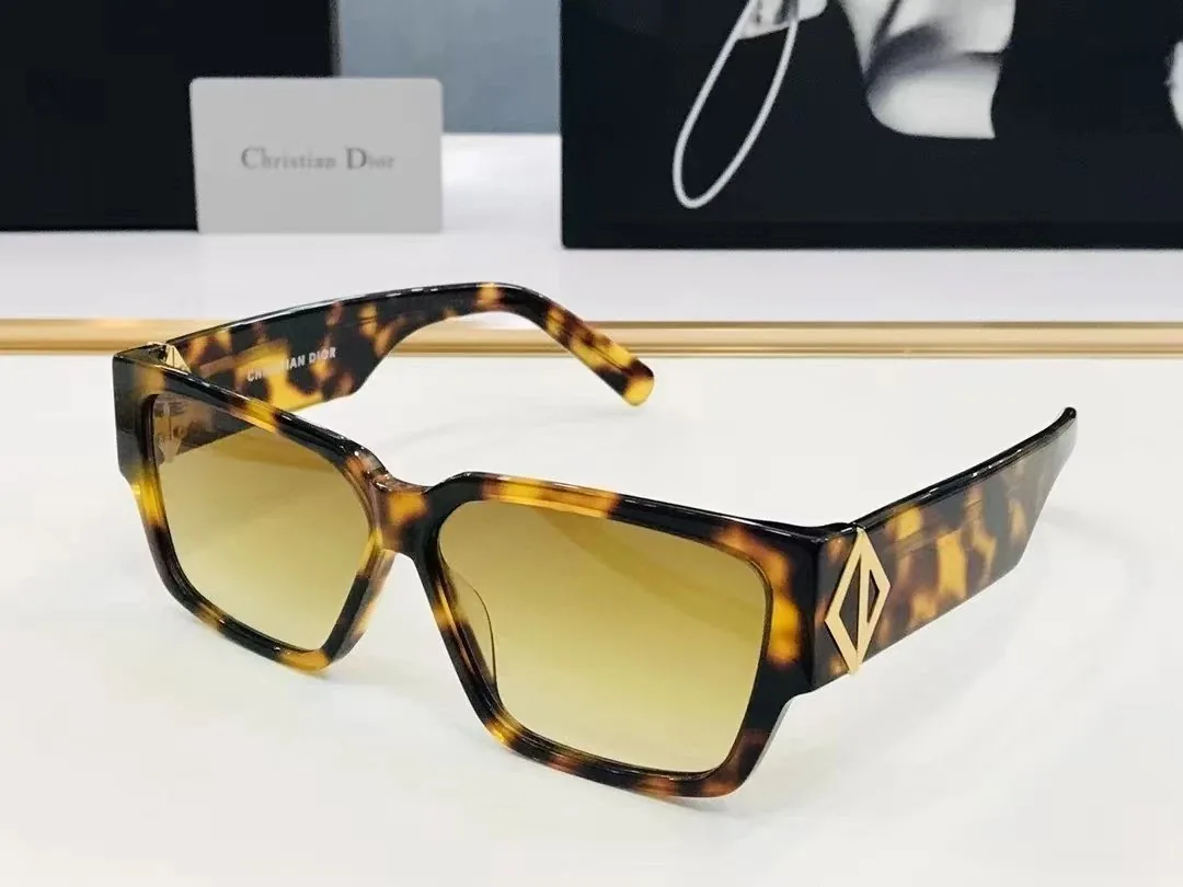 Classic Logo Accessory — Zdjęcie 10