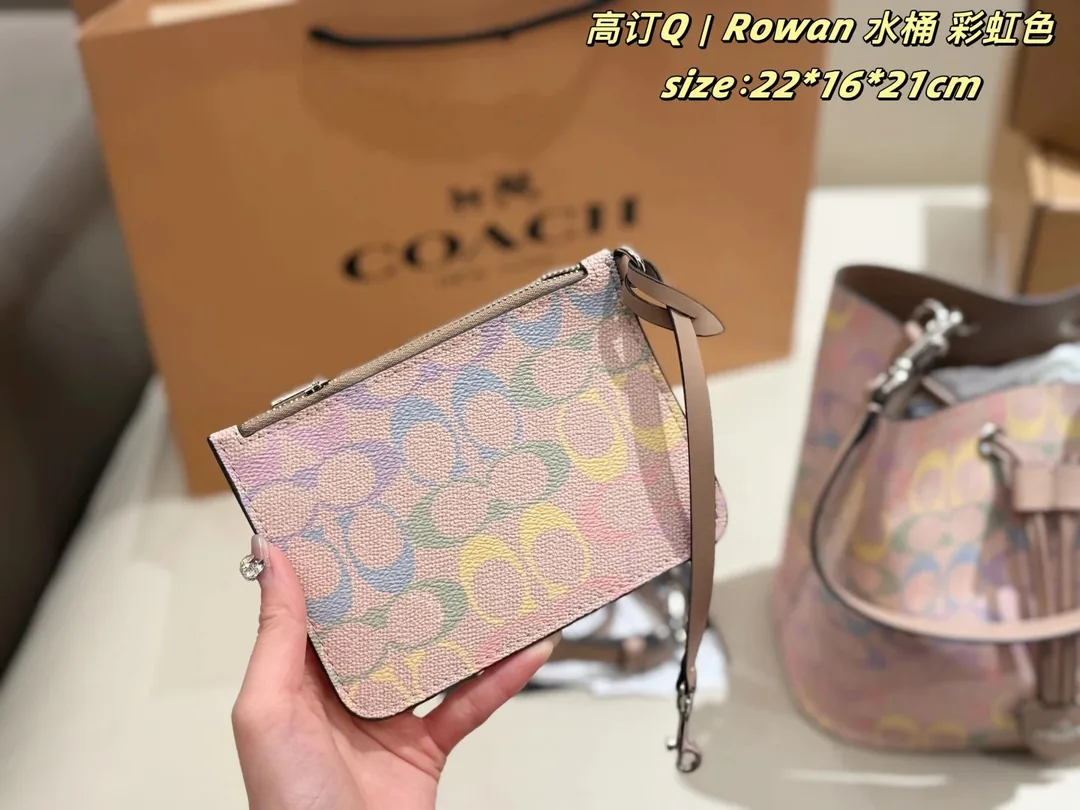 Coach Bucket Bag — QC