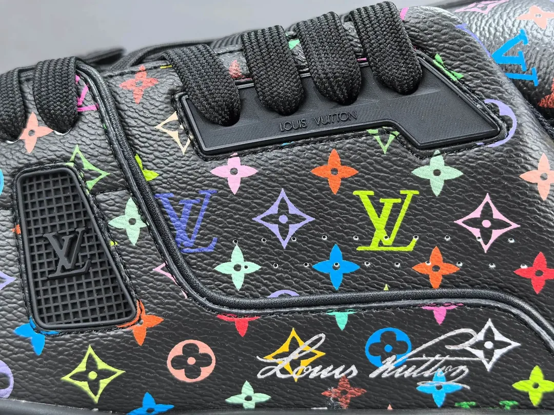 Louis Vuitton LV Trainer Blue White Trainers — Photo 9