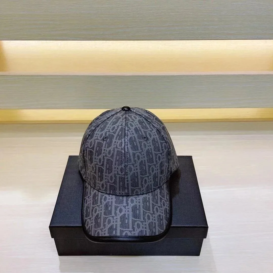 Fendi FF Monogram Baseball Cap Collection — photo 3