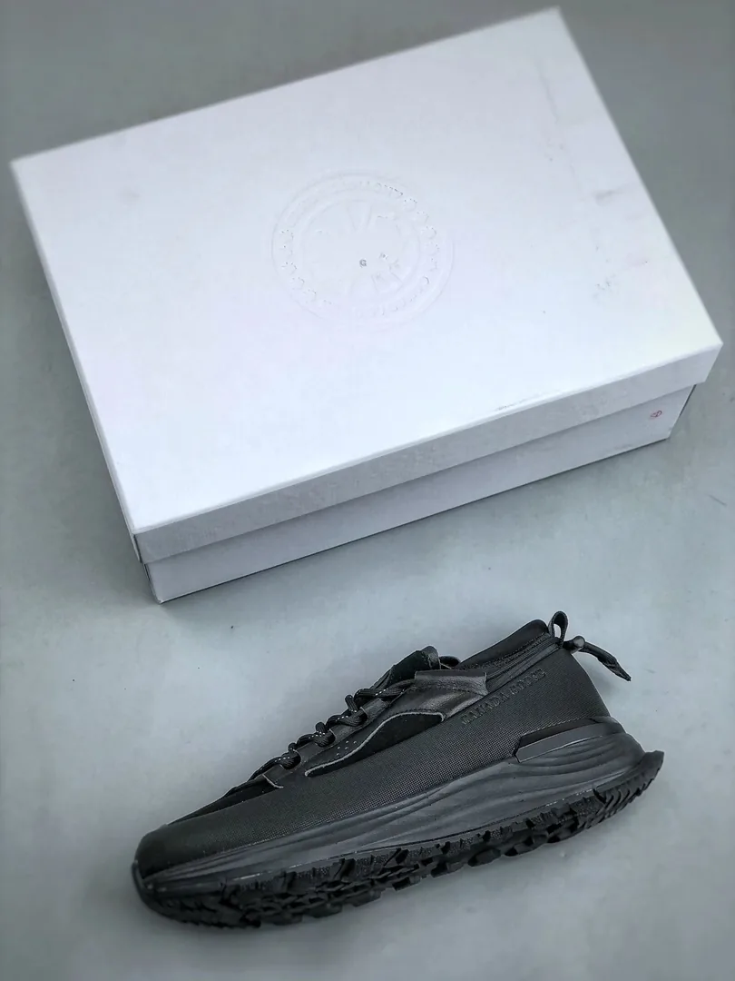 Canada Goose Glacier Trail Black Runners — Photo 15