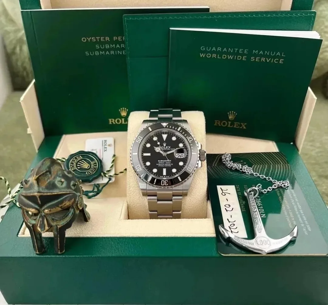 Rolex Watch — Photo 10